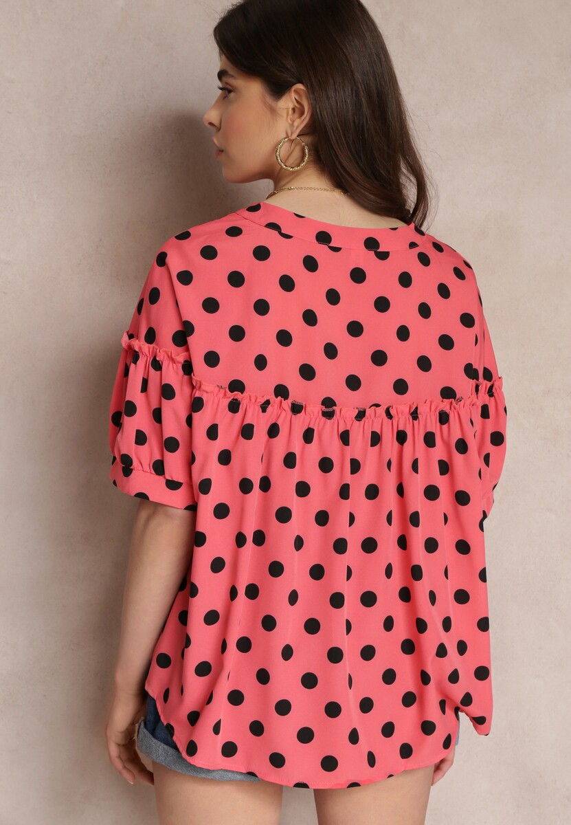 Różowa Bluzka w Kropki z Guzikami o Rozszerzanym Fasonie Bislia