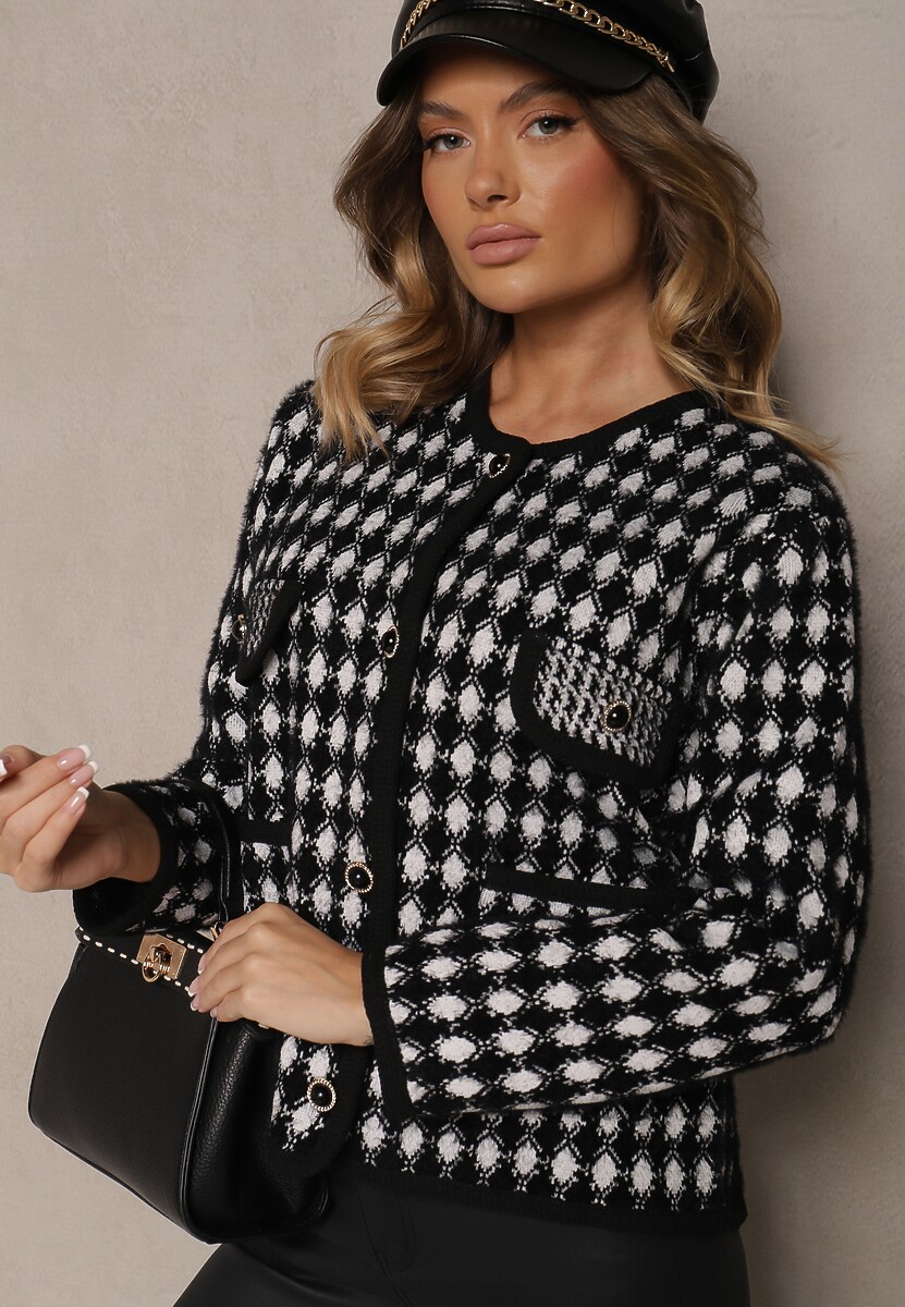 Czarny Wiskozowy Kardigan Ozdobiony Wzorem w Pepitkę i Guzikami Saveri