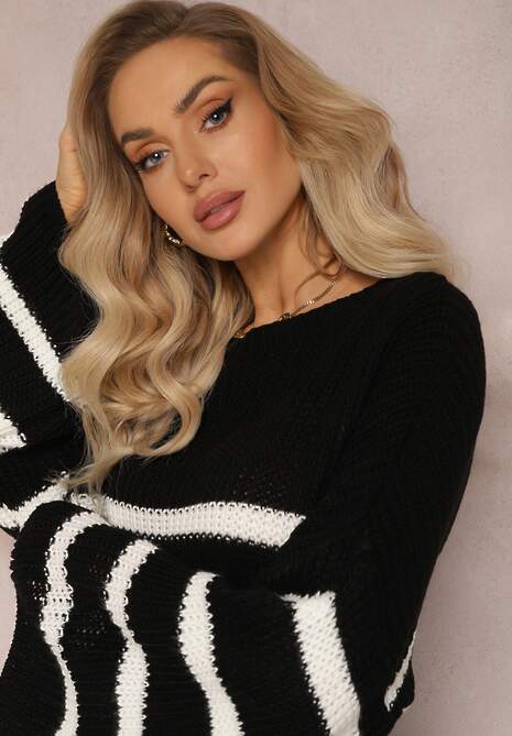 Czarny Sweter z Dzianiny w Paski z Obszernymi Rękawami Gotara