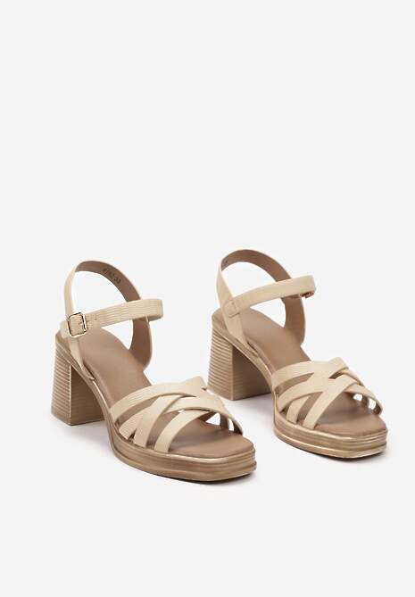 Beżowe Sandały z Imitacji Skóry na Słupku Zapinane Wokół Kostki Ploelia