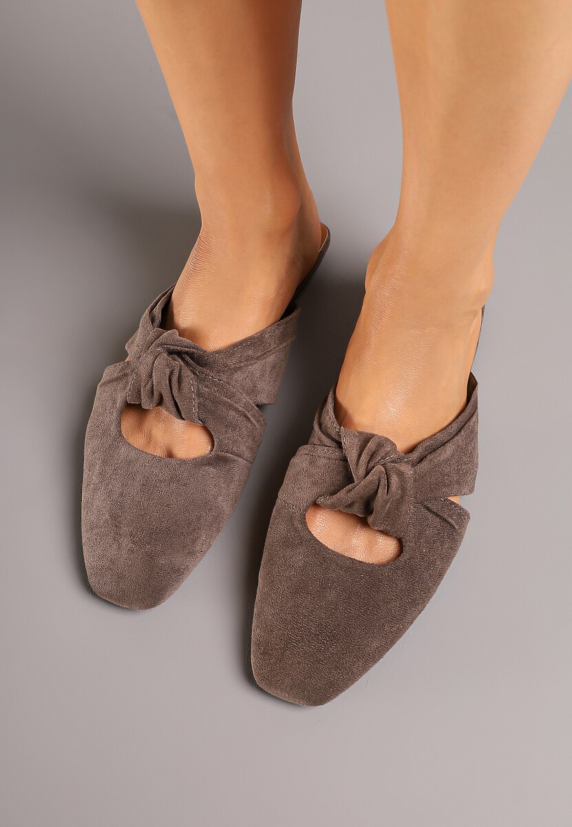 Brązowe Klapki Vices Typu Mule z Ozdobnym Supłem Elitina