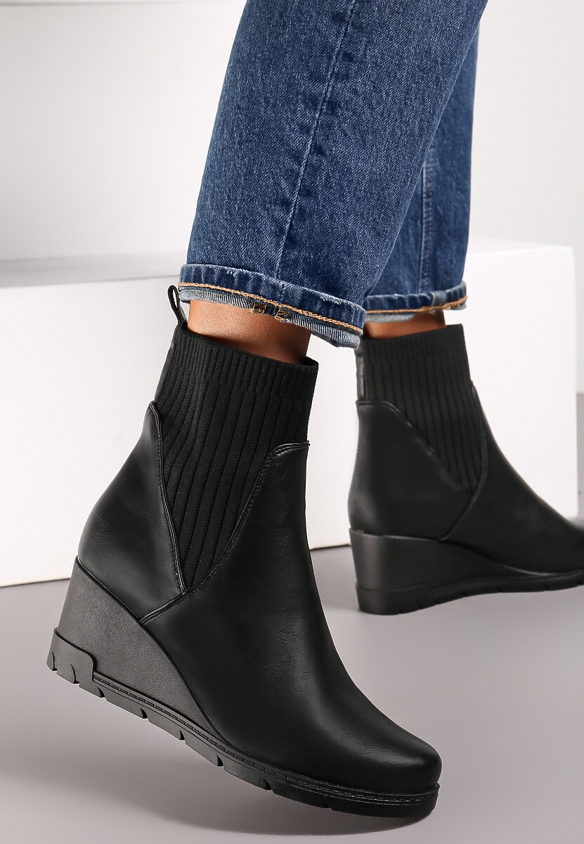 Brązowe Botki z Elastyczną Cholewką na Koturnie Touge