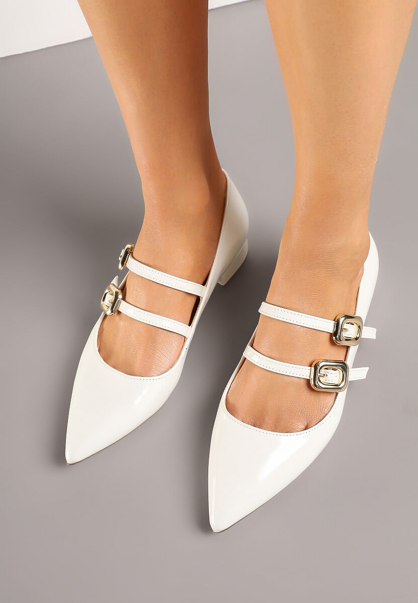 Białe Lakierowane Czółenka z Paskami na Sprzączkę i Noskiem w Szpic Odane