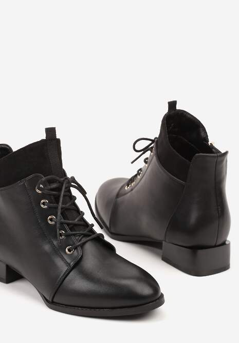 Czarne Botki Trzewiki Vices Ozdobione Przeszyciami Vamine