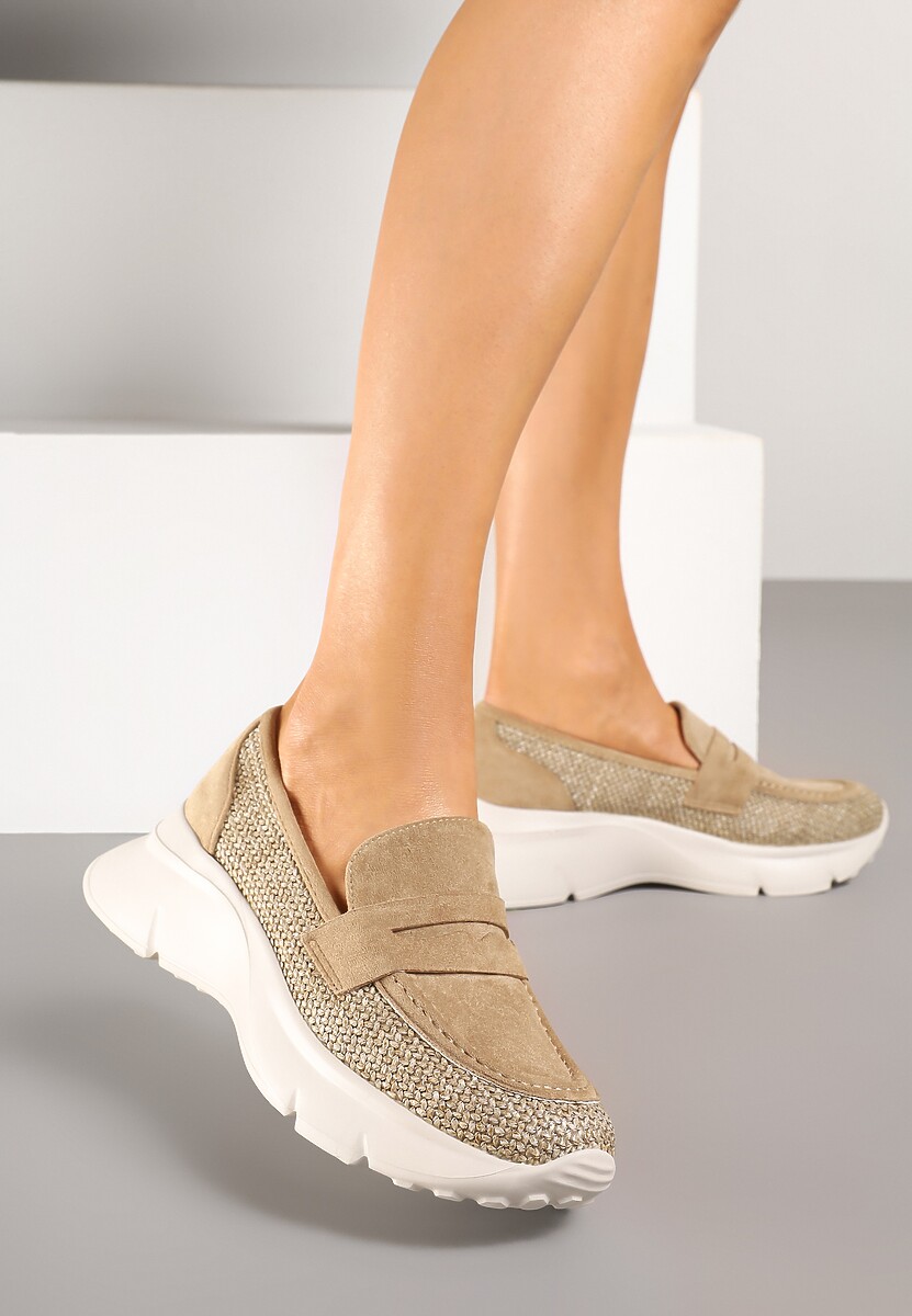 Brązowe Półbuty na Tłoczonej Platformie Eraviella