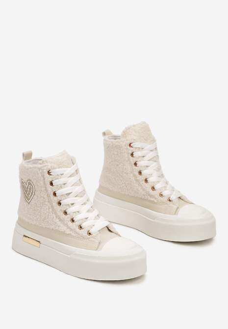Beżowe Futerkowe Trampki na Platformie z Ozdobną Naszywką w Kształcie Serca Aelinna