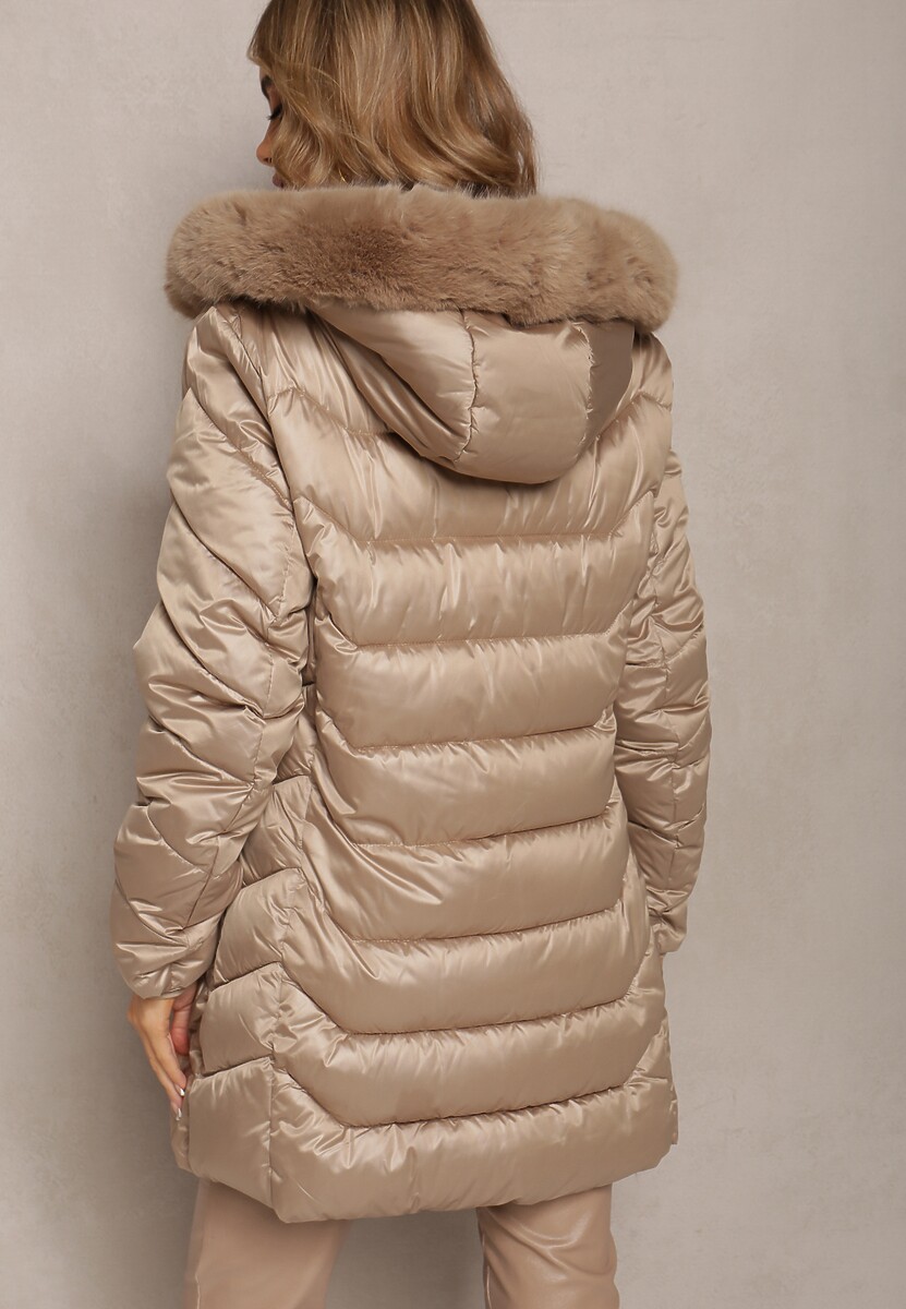 Beżowa Kurtka z Kieszeniami i Kapturem Ozdobionym Sztucznym Futerkiem Danann