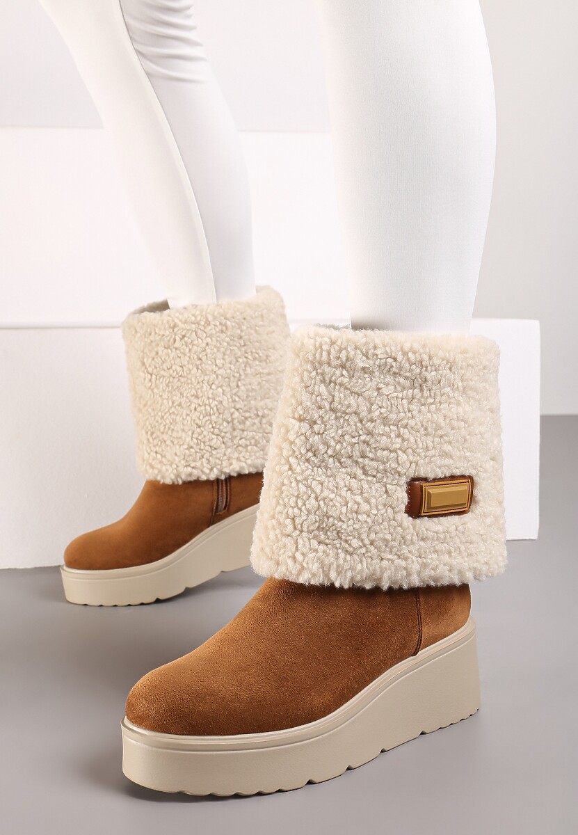 Brązowe Botki na Koturnie Ozdobione Barankiem i Wywiniętą Cholewką Irissinae