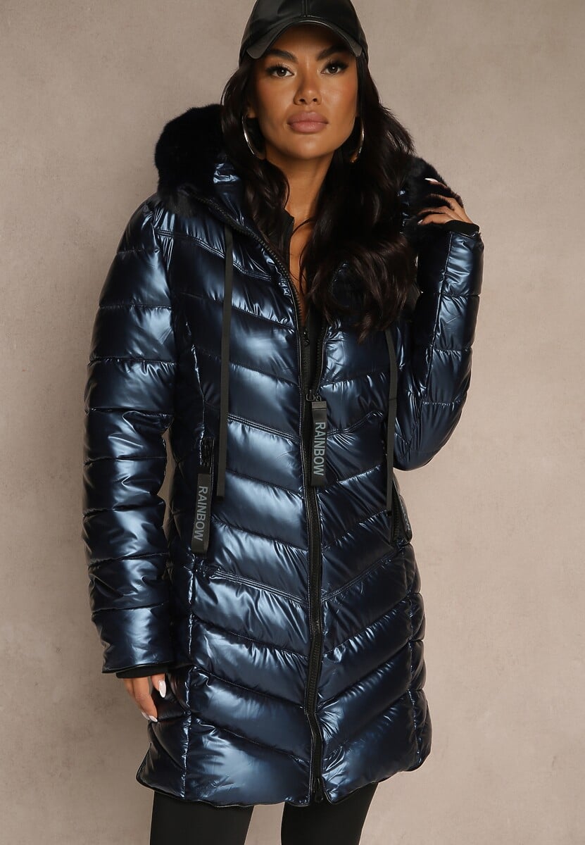 Granatowa Taliowana Kurtka z Pikowanymi Przeszyciami i Kapturem z Futrem Nalidea