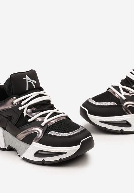 Czarne Nowoczesne Sneakersy z Grubą Podeszwą i Sznurowaniem Silika