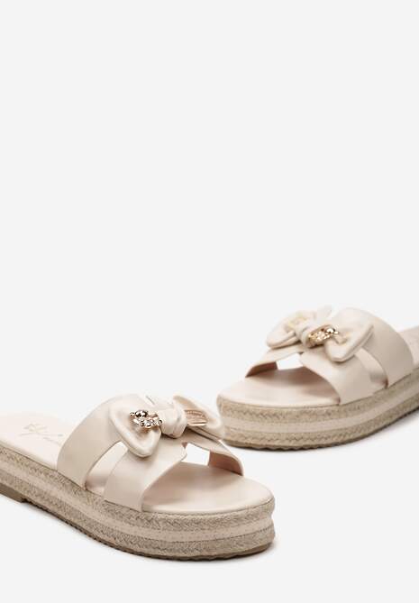Beżowe Klapki na Platformie z Plecionymi Paskami Wykończone Kokardką Licebia