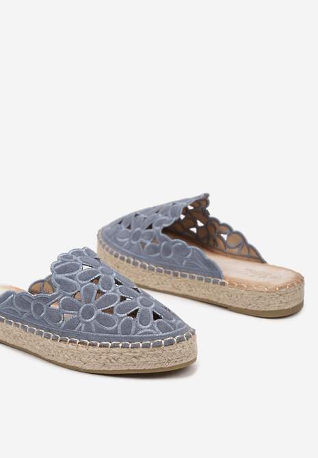 Niebieskie Klapki na Płaskiej Podeszwie z Ażurowym Wzorem Dolerissa