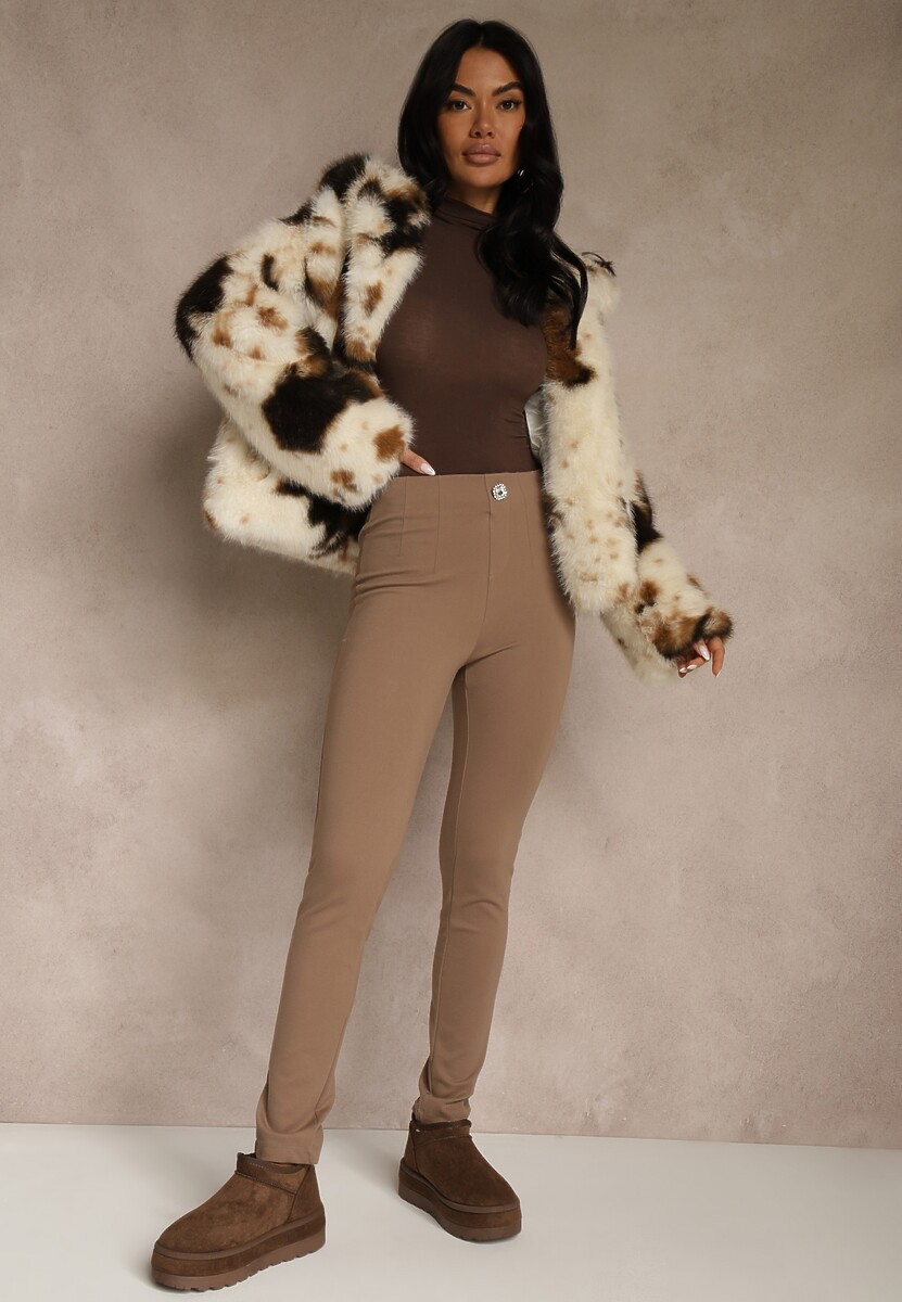 Ciemnobeżowe Legginsy High Waist z Wiskozą z Cyrkoniowym Guzikiem Naliselle