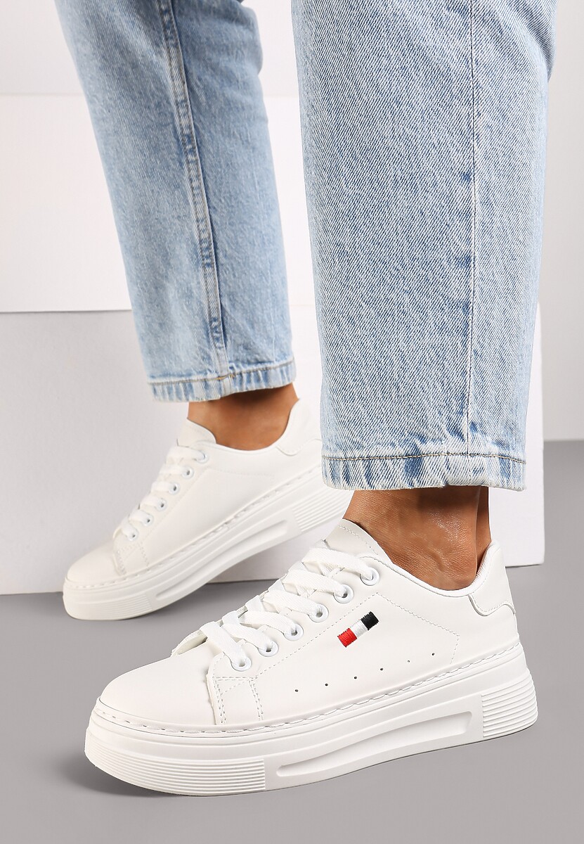 Białe Basicowe Sneakersy na Platformie Ozdobione Metalicznymi Wstawkami Vaiden