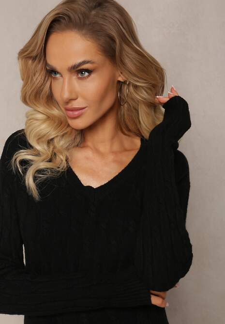 Czarny Sweter z Dekoltem w Serek i Warkoczykowym Splotem Silmirra