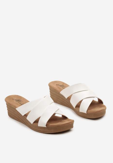 Białe Klapki z Ekoskóry na Niskim Koturnie Ellmina