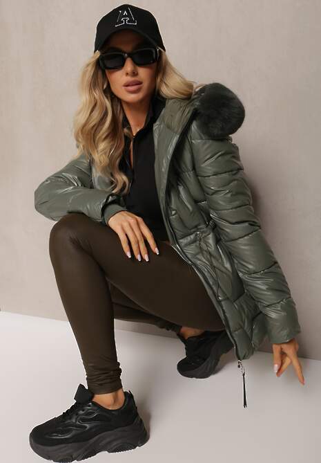 Ciemnozielona Pikowana Kurtka z Futerkiem Przy Kapturze Paelina