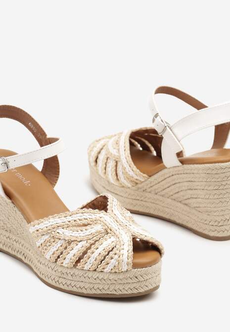 Białe Sandały na Koturnie z Plecionką w Stylu Boho Lianoriela