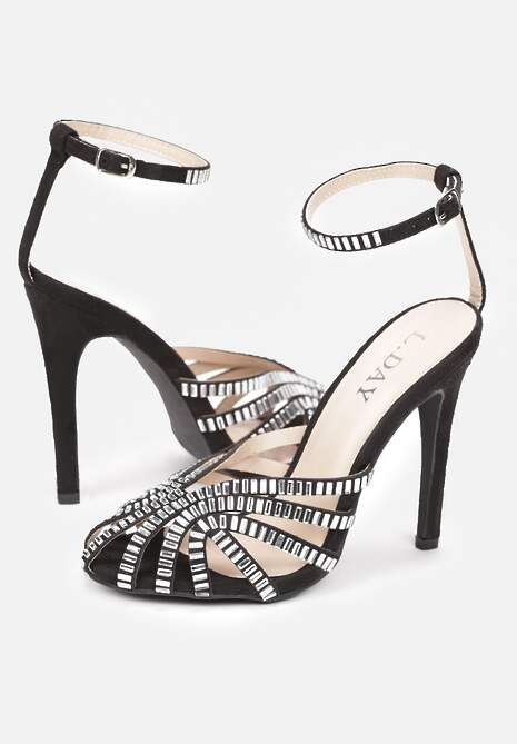 Czarne Sandały na Szpilce z Nitami Ire