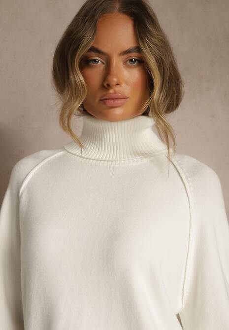 Biały Golf z Domieszką Kaszmiru o Prostym Kroju Zoirsova