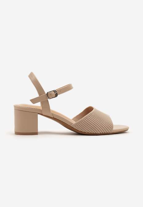 Beżowe Sandały na Słupkowym Obcasie z Tłoczeniem na Pasku Natissa