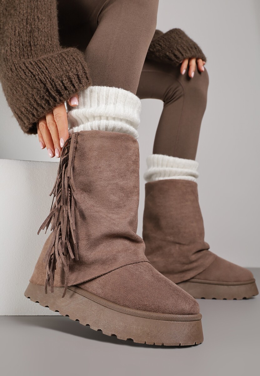 Brązowe Botki Śniegowce z Wywiniętą Cholewką Zdobioną Frędzlami Sewela