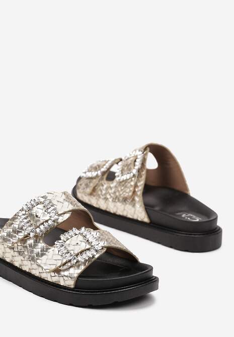 Złote Klapki na Niskiej Platformie z Dwiema Klamerkami i Cyrkoniami Asetia