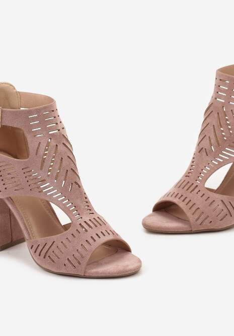 Różowe Sandały na Słupkowym Obcasie Zapinane wokół Kostki z Ażurowymi Wycięciami Fintanna