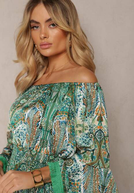 Zielona Rozkloszowana Sukienka w Print Paisley z Frędzelkami i Hiszpańskim Dekoltem Jotalle