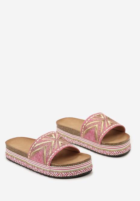 Fuksjowe Klapki Boho Ozdobione Plecionką i Błyszczącym Przeszyciem Piwita