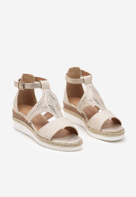 Beżowe Sandały z Imitacji Skóry na Plecionym Koturnie z Ażurowym Paskiem Pinelia
