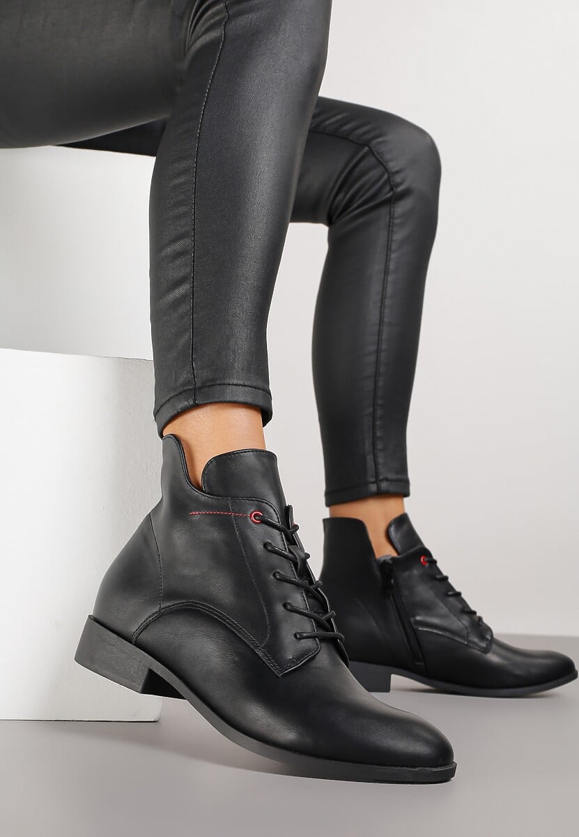 Czarne Lakierowane Botki Trzewiki Vices Miova