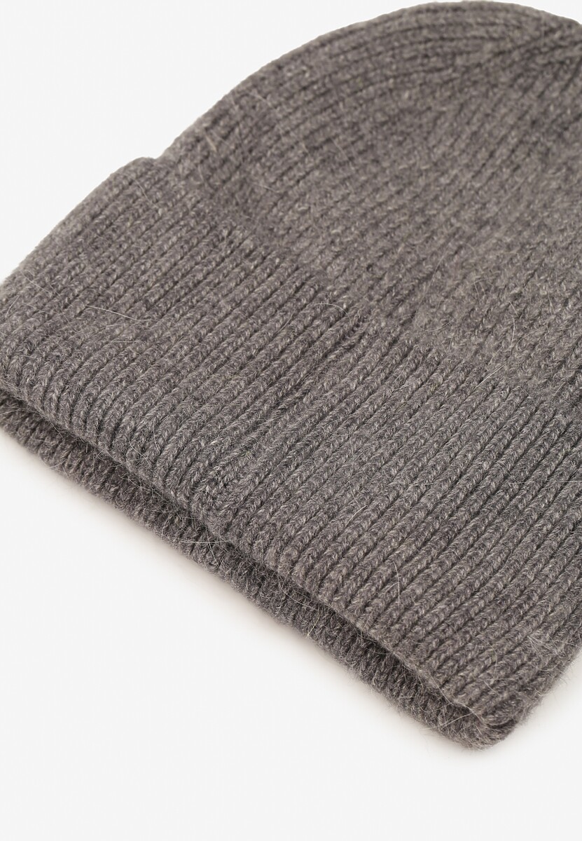Szara Czapka Beanie z Dodatkiem Angory i Metaliczną Aplikacją Delathor