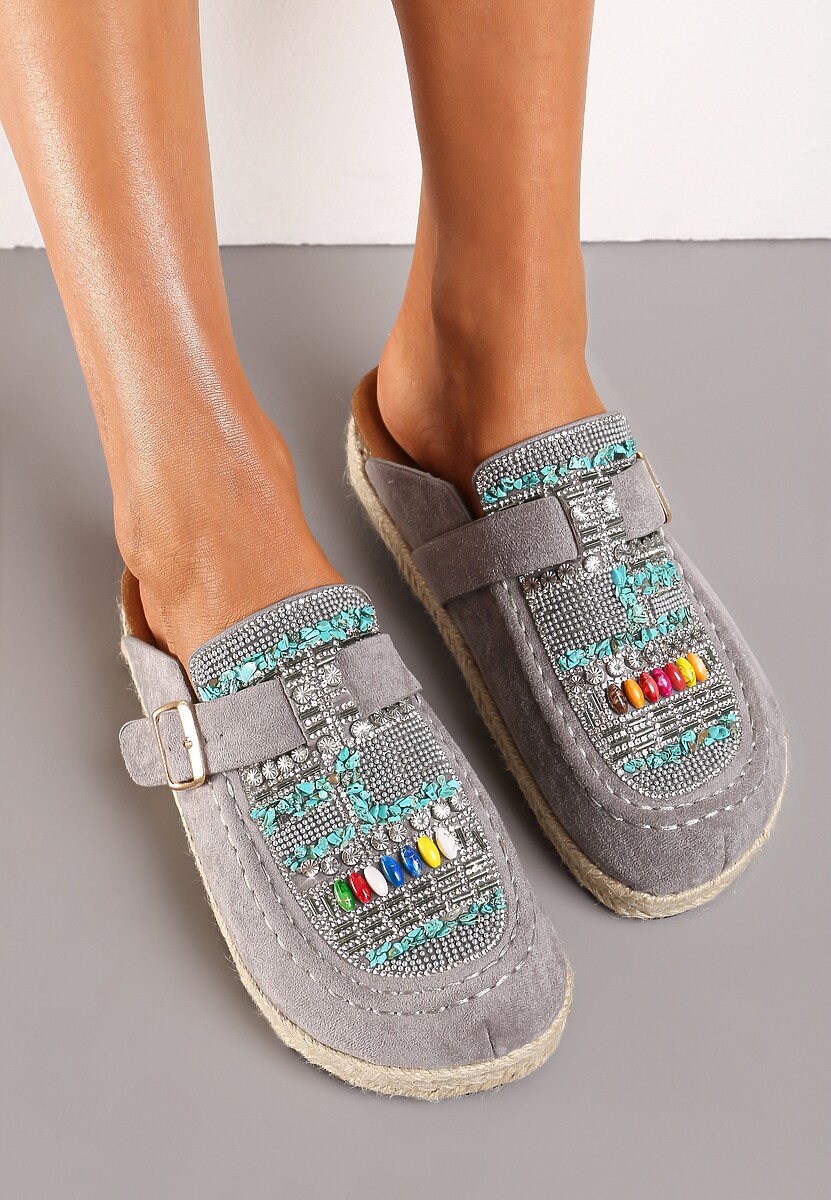 Szare Klapki Oplecione Jutą z Cyrkoniami z Koralikami i Paskiem Opaque