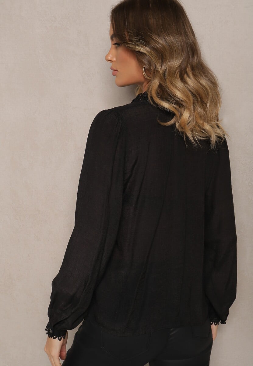 Czarna Luźna Koszula z Wiskozą Zdobiona Koronką Venoriah