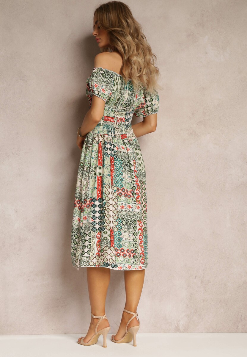 Jasnozielona Sukienka Midi Hiszpanka z Gumkami w Talii z Wiskozy Naomita