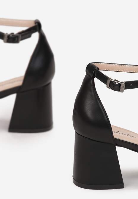 Czarne Czółenka Canena