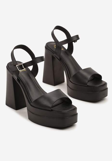 Czarne Sandały na Słupku i Grubej Podeszwie Mevilisca