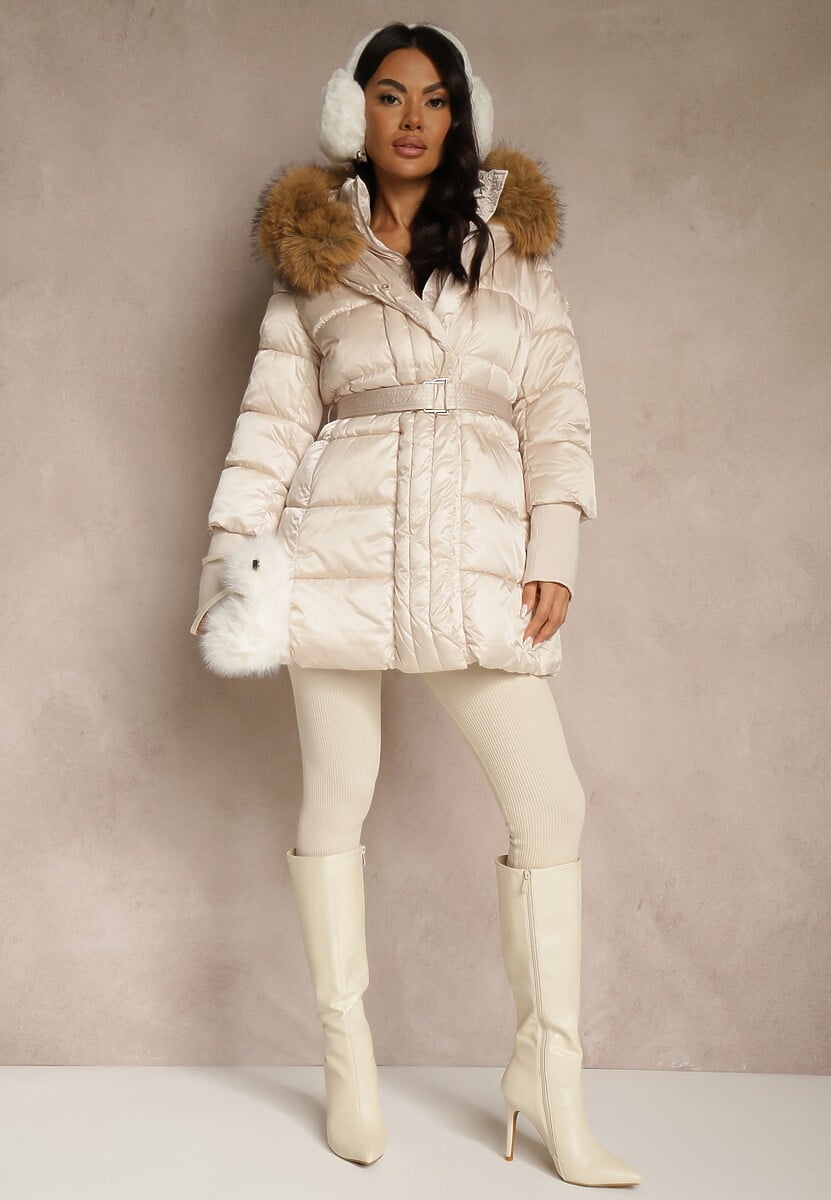 Beżowa Pikowana Kurtka z Paskiem i Kapturem z Futerkiem Lilittia