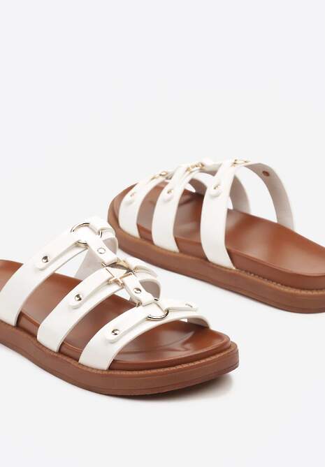 Białe Klapki Zdobione Aplikacjami z Metalicznym Połyskiem Lisathea