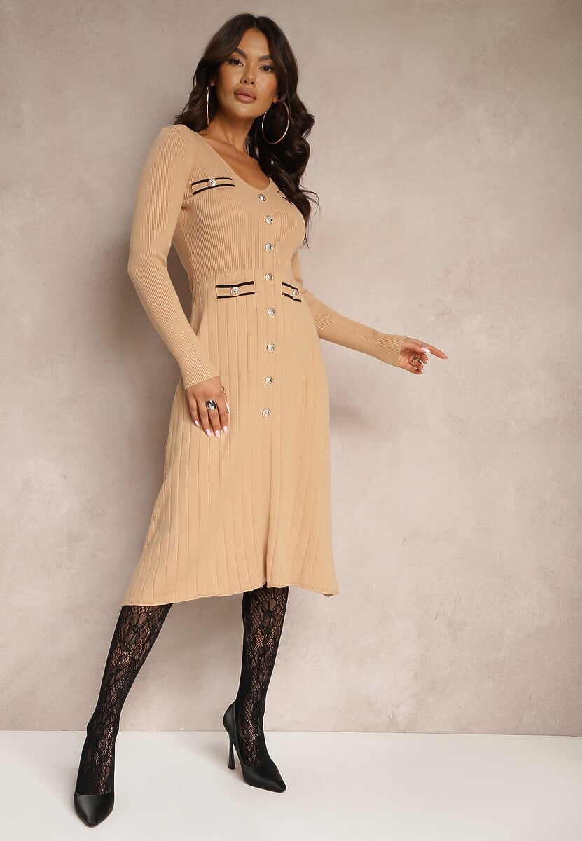 Czarna Rozkloszowana Sukienka z Wiskozą Imitacją Kieszeni  i Guzikami Izadria