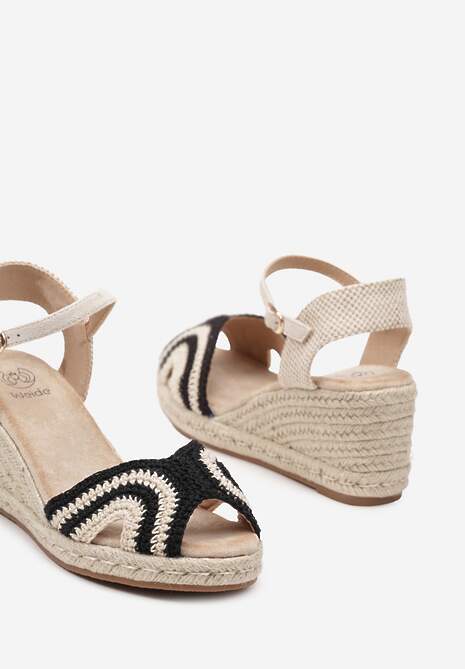 Czarno-Beżowe Sandały Espadryle z Szydełkowym Noskiem i Plecionym Koturnem Tiimafae