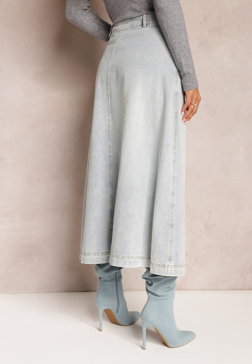 Jasnoniebieska Jeansowa Spódnica Maxi o Rozkloszowanym Kroju z Paskiem Teviva