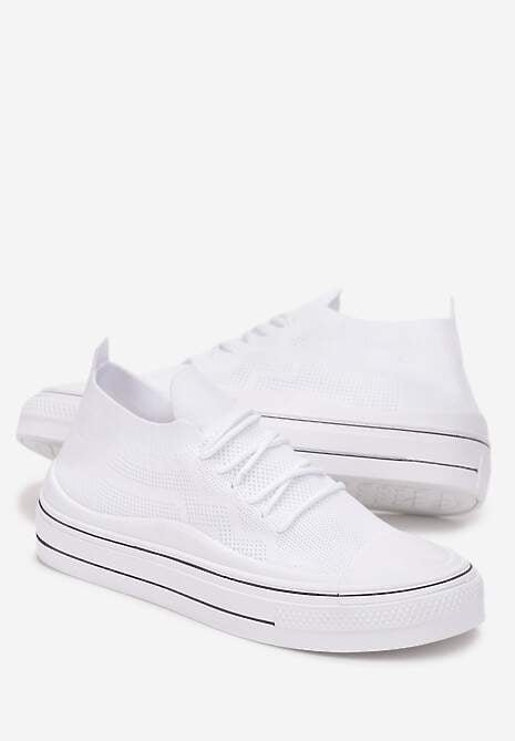 Białe Wsuwane Trampki z Perforacją i Ozdobnym Sznurowaniem Dennise