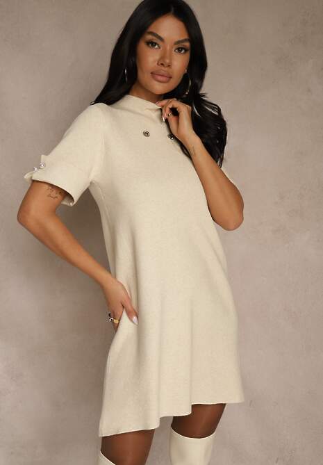 Jasnobeżowa Sukienka Sweterkowa o Trapezowym Kroju z Perełkami Liatusea