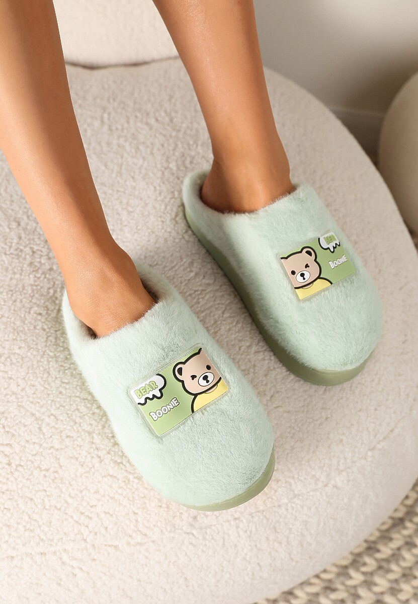 Zielone Futrzane Kapcie Vices na Platformie Ozdobione Naszywką Deofra