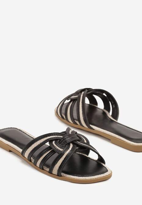 Czarne Klapki Ozdobione Paskami Telonilia