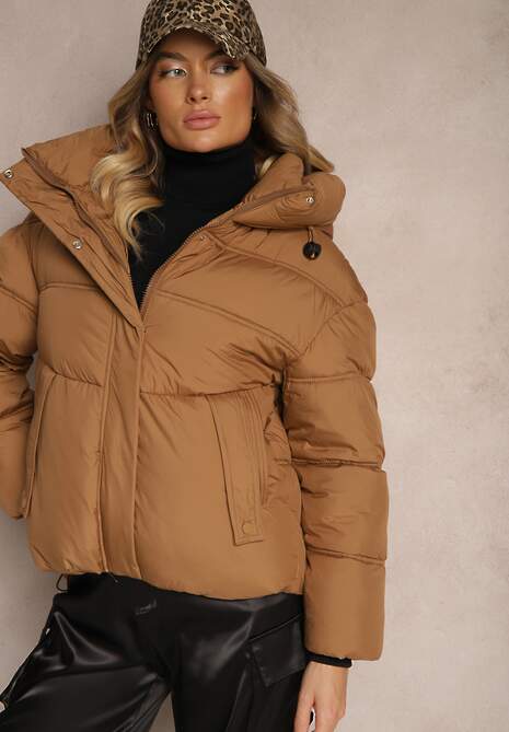 Brązowa Pikowana Kurtka z Kapturem ściągaczami i Troczkami Hedidra