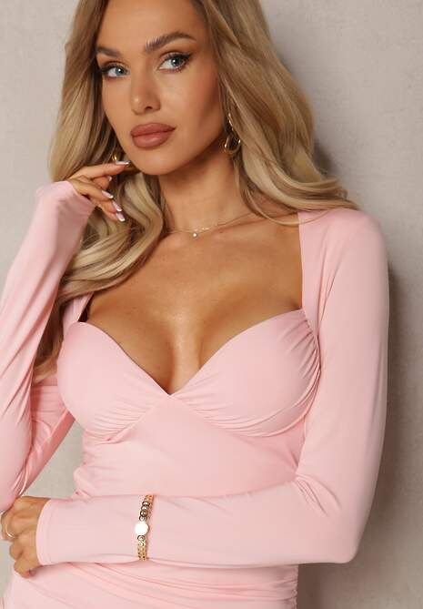 Różowa Sukienka o Dospawanym Marszczonym Fasonie z Serduszkowym Dekoltem Galadrel