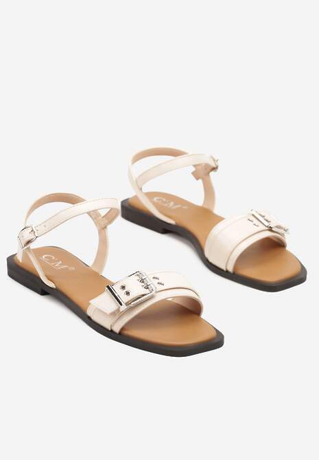Beżowe Sandały z Kwadratowym Noskiem i Zdobieniem z Klamerką Sarllevia